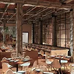 Le Meridien Columbus, The Joseph 
