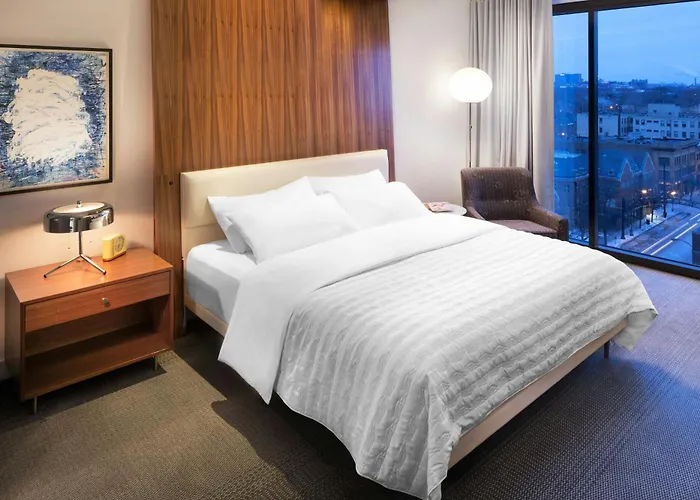 Le Meridien Columbus, The Joseph