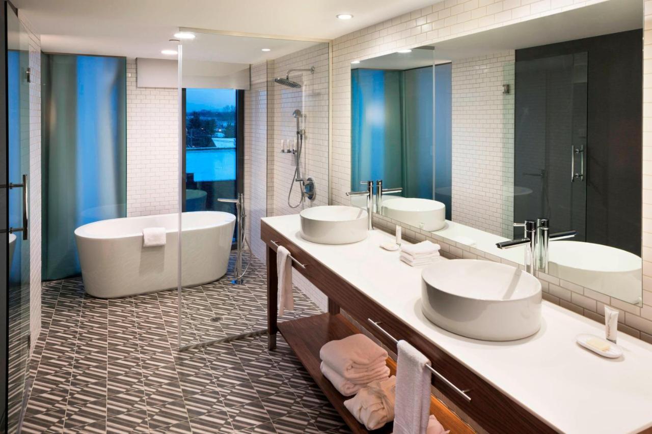 Hotel Le Meridien Columbus, The Joseph