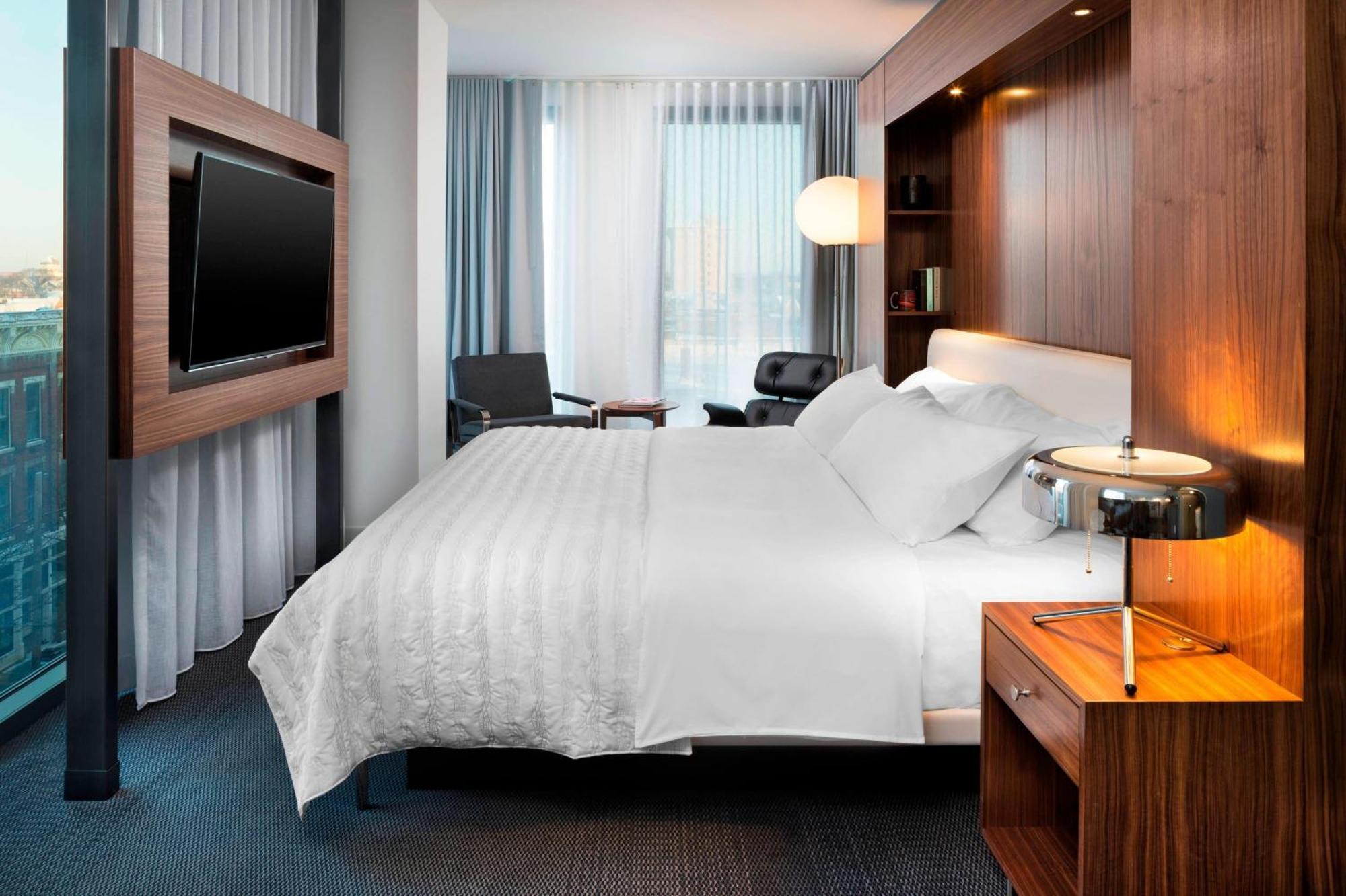 Hotel Le Meridien Columbus, The Joseph 4*