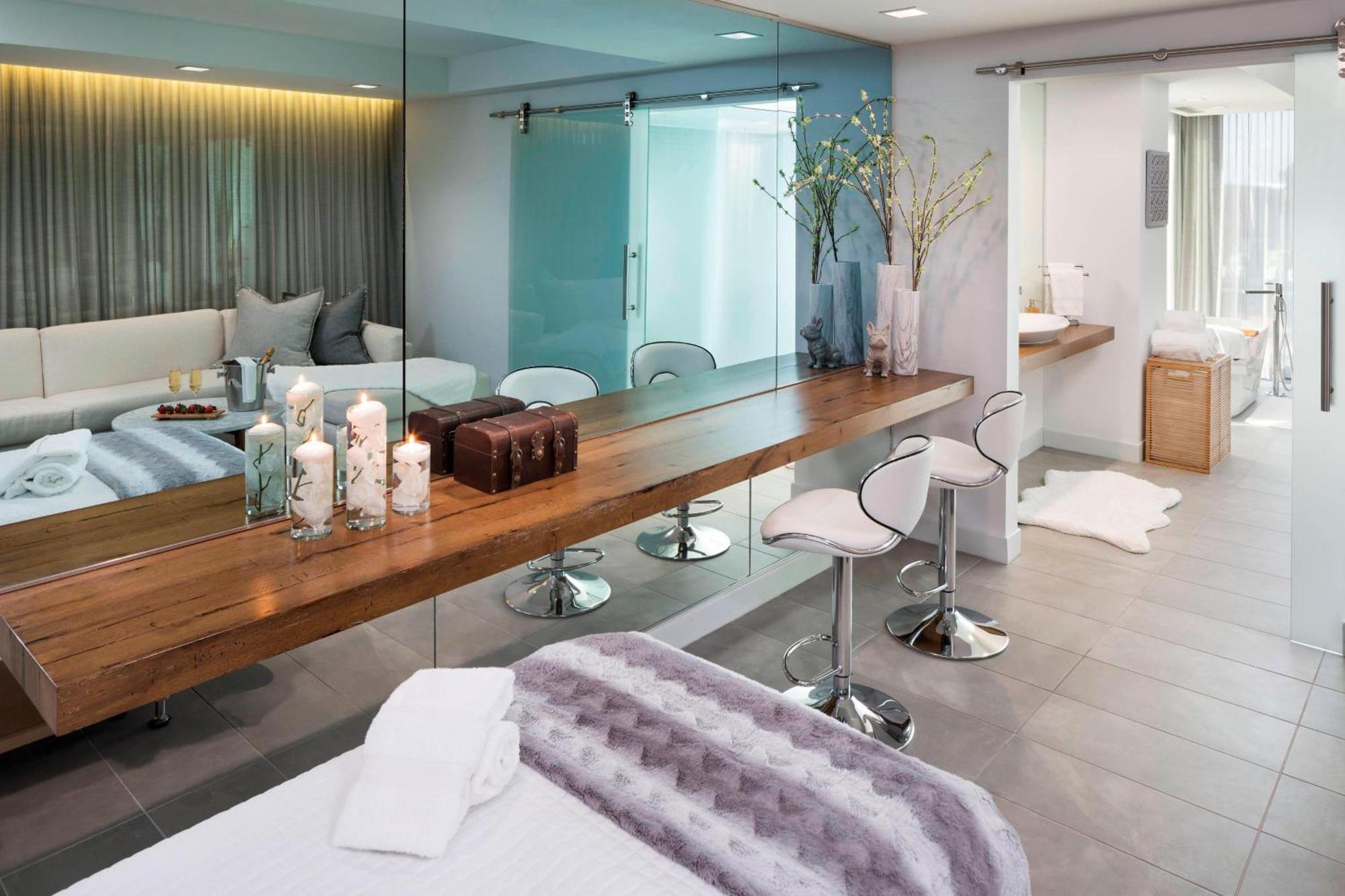 Hotel Le Meridien Columbus, The Joseph Columbus