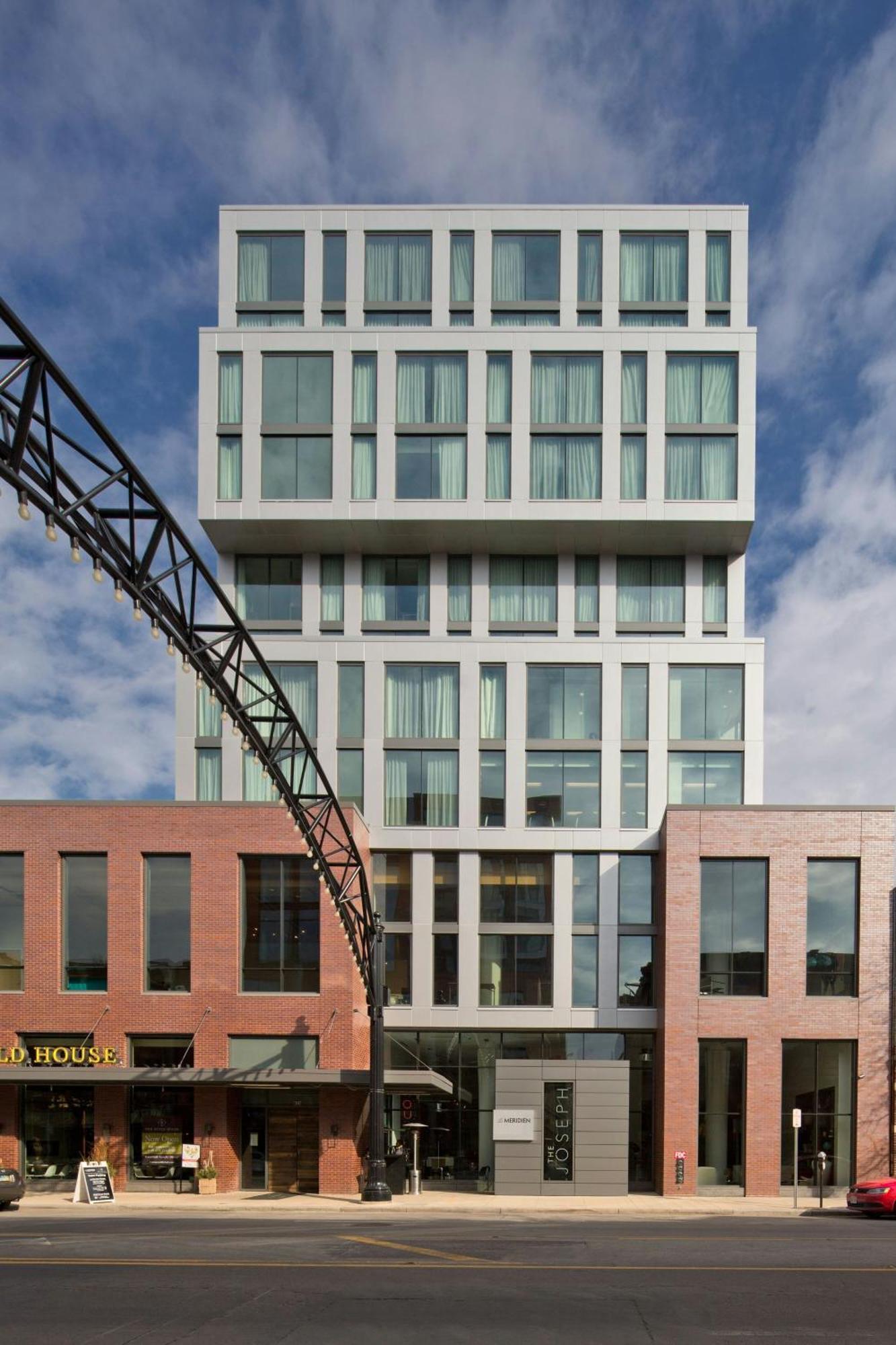 Le Meridien Columbus, The Joseph