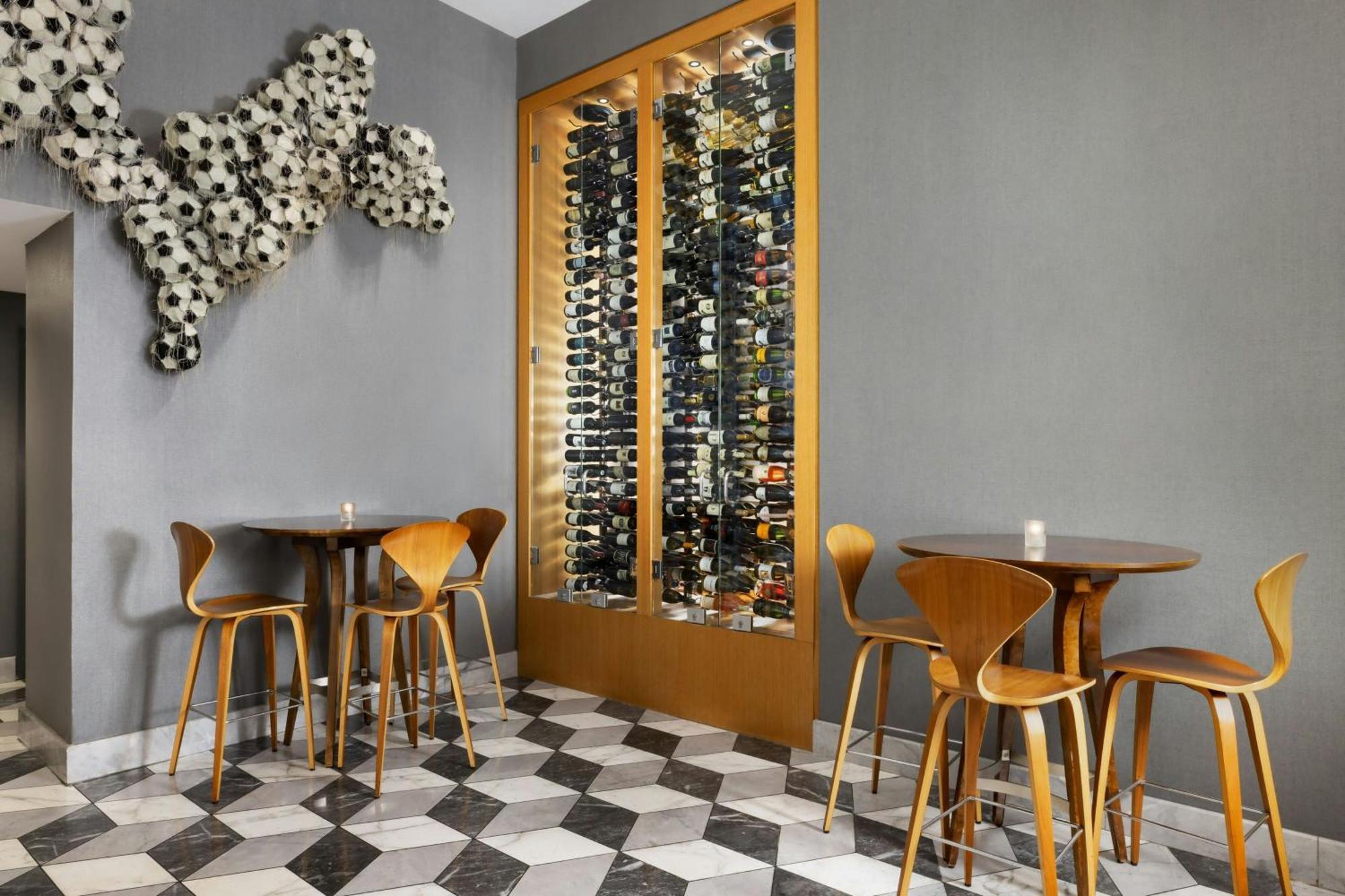 Hotel Le Méridien Columbus, The Joseph 4*